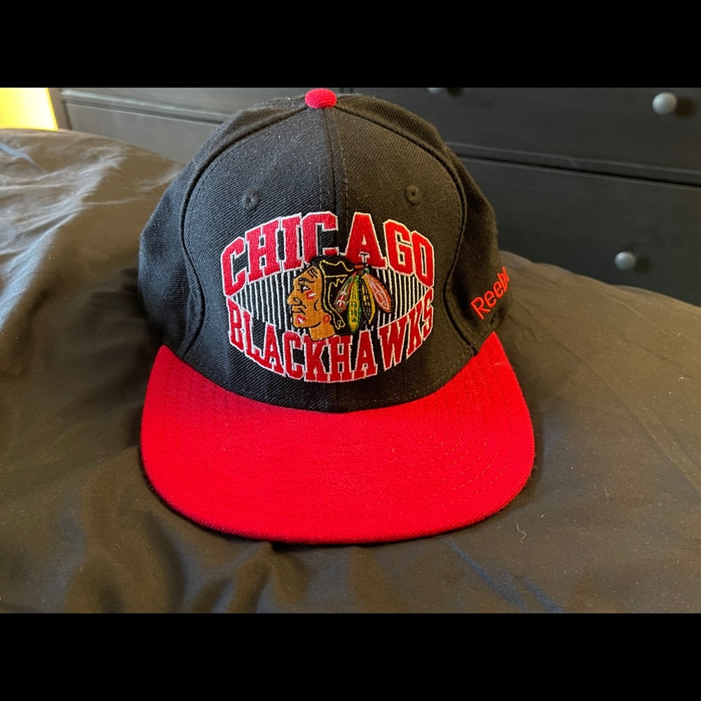 NWOT Reebok Chicago Blackhawks SnapBack Hat